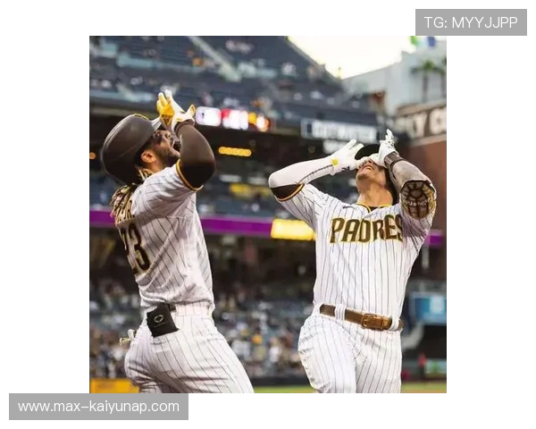 塔蒂斯 Jr. 外野全速救球补位成功